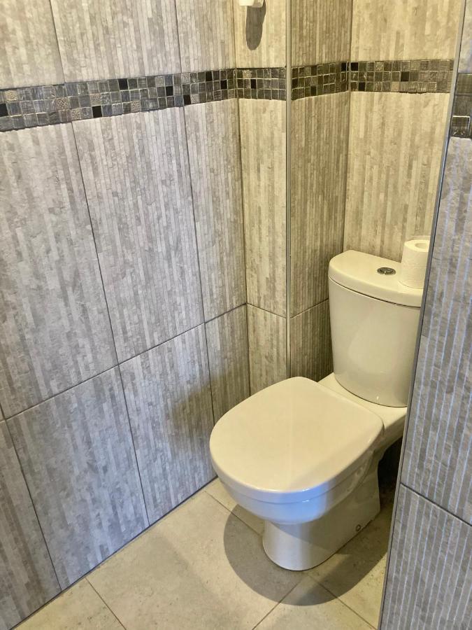 Ferienwohnung Nice West Cosy Flat Balcony, Near Airport, Train, Beach, Public Transport, Supermarket, Comfortable And Well Equipped Exterior foto